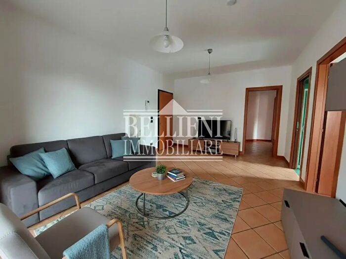 Appartamento trilocale in affitto in Via Luino, Vicenza