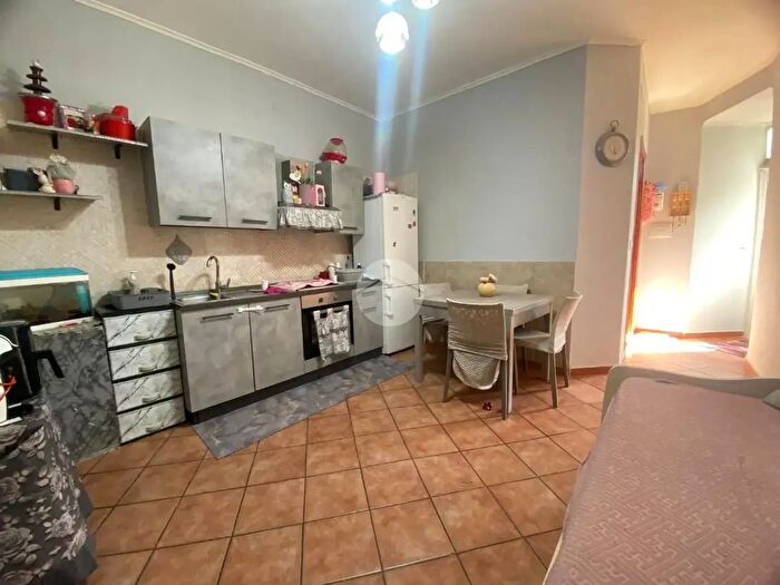 Appartamento bilocale in vendita in Vico Vincenzo Valente, Napoli