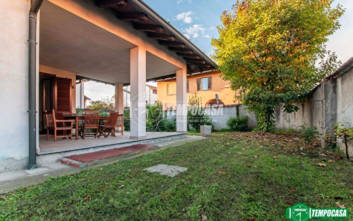 Case in Vendita e in Affitto - 2