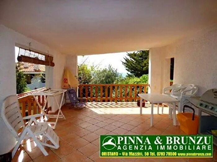 Casa con 8 locali in vendita in Cuglieri
