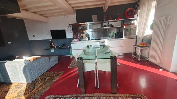 Casa bilocale in vendita in Seravezza