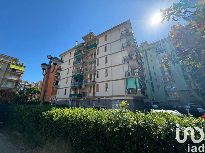 Appartamento trilocale in vendita in Largo Doria, Borghetto Santo Spirito