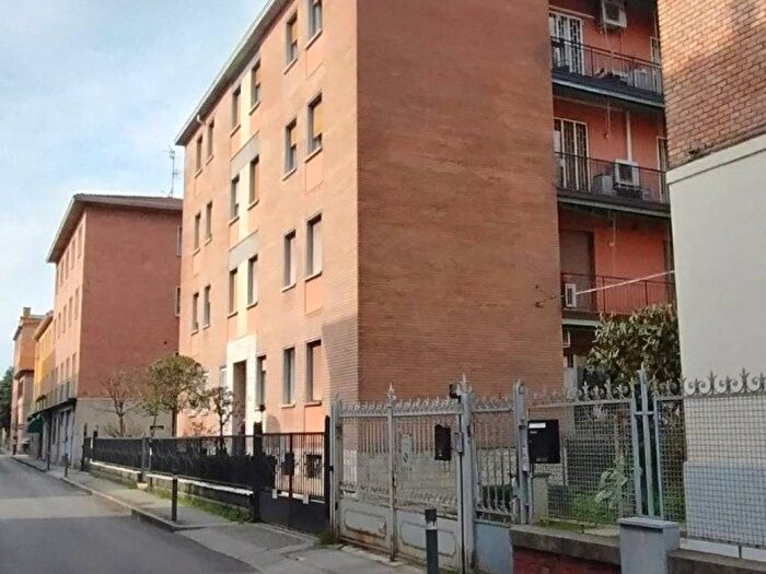 Appartamento trilocale in affitto in Via Dionisio Calvart, Bolognina, Bologna
