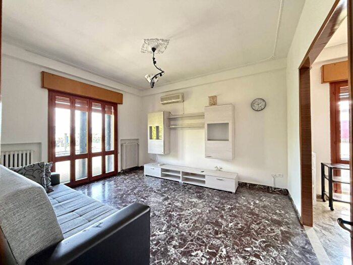 Appartamento trilocale in affitto in Via Settembre, Centro, Solesino
