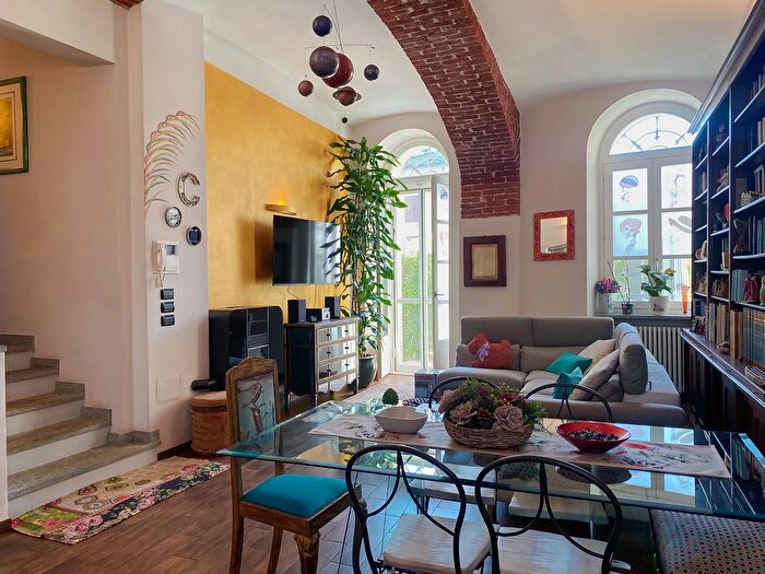 Casa con 6 locali in vendita in Via della Ripa, Cuneo