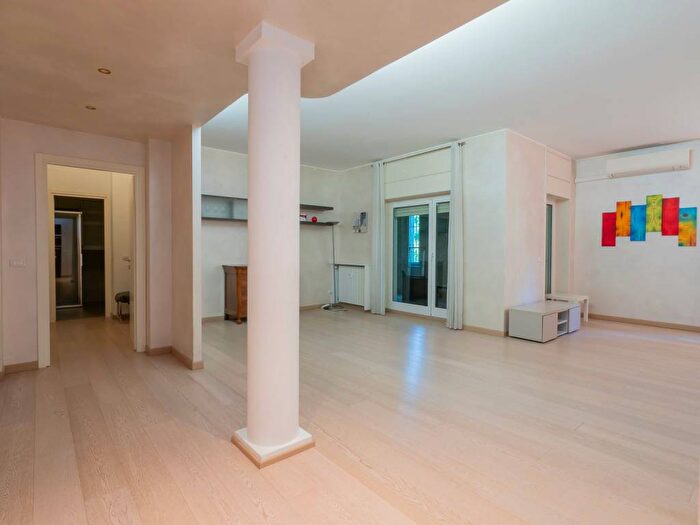 Appartamento quadrilocale in affitto in Via San Felice Strada, Area Novegro San Felice, Segrate