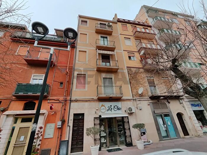 Appartamento con 6 locali in affitto in Piazza Armerina