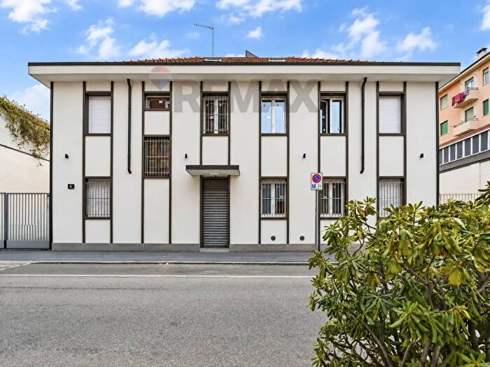 Case in Vendita e in Affitto - 3