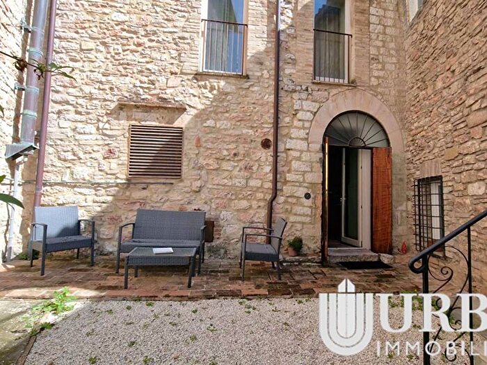 Appartamento bilocale in affitto in Via Santa Maria delle Rose, Centro Storico, Assisi