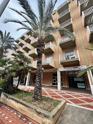 Appartamento con 5 locali in vendita in Via Manzoni Erice, Erice