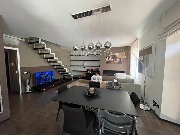 Appartamento quadrilocale in vendita in Vicolo Monte Leone Domodossola, Domodossola