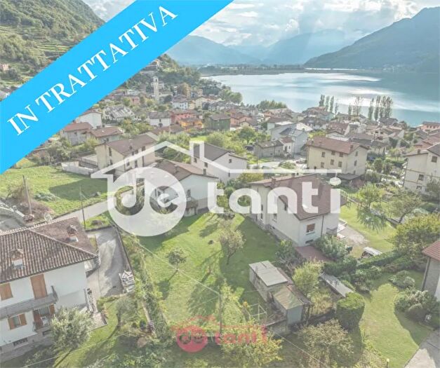 Appartamento con 7 locali in vendita in Via Mario Copes Verceia So, Verceia