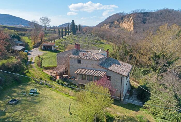 Casa in vendita in Sarteano