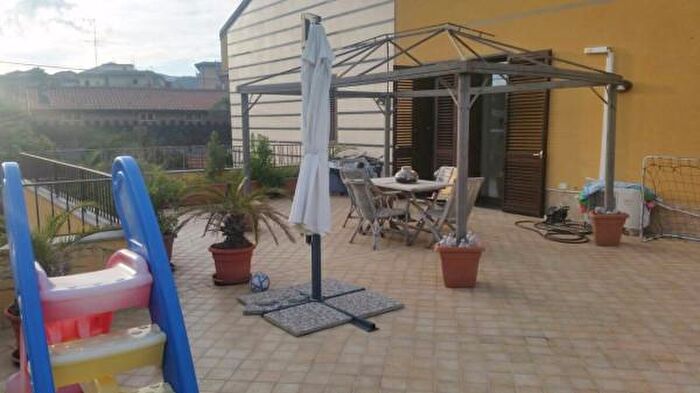 Appartamento quadrilocale in vendita in Acireale