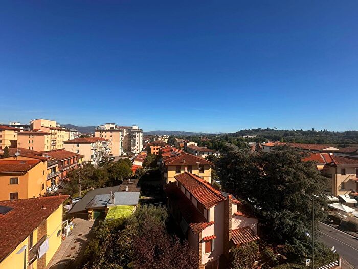 Appartamento trilocale in vendita in Scandicci