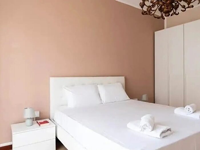 Appartamento trilocale in affitto in Via Giacomo Venezian, Milano