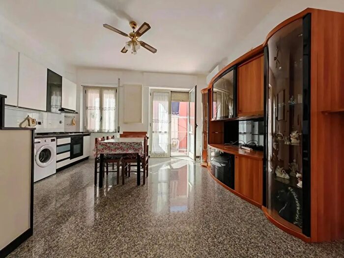 Appartamento quadrilocale in vendita in Via Umberto Giordano, Manfredonia
