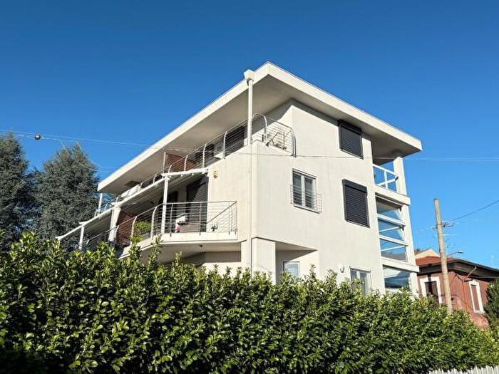 Appartamento con 5 locali in vendita in Via Giovanni Jacopo Rossi a, Gallarate