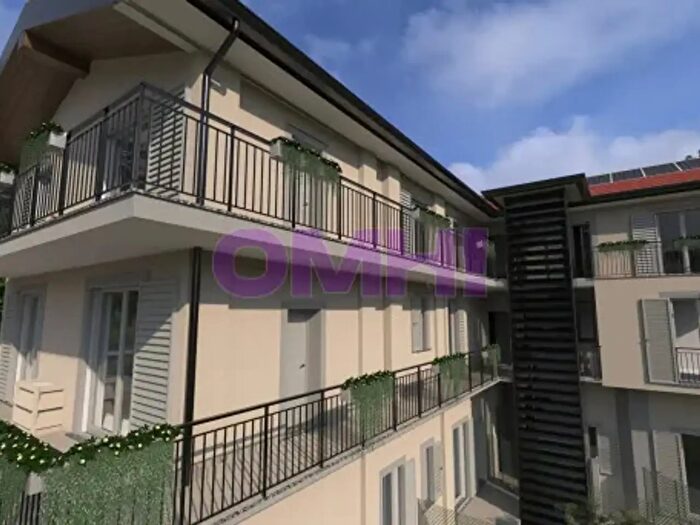 Appartamento bilocale in vendita in Via Mazzini, Cavaria Con Premezzo