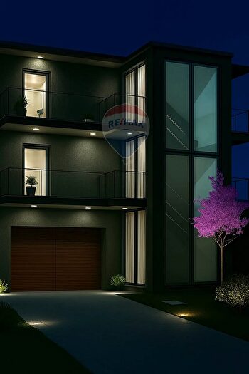 Casa con 10 locali in vendita in Torri Di Quartesolo