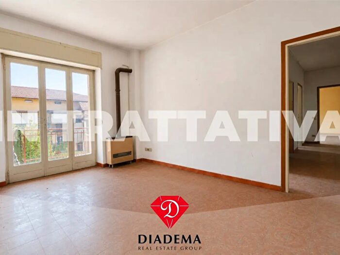 Appartamento trilocale in vendita in Via Matteotti, Vedano Olona