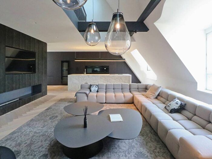 Appartamento con 6 locali in affitto in Via Fratelli Castiglioni, Garibaldi Corso Como, Milano