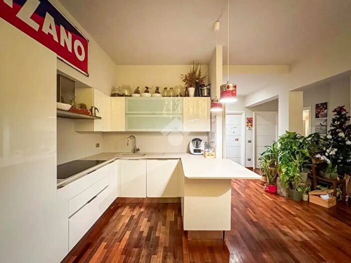 Appartamento quadrilocale in vendita in Via Alcide De Gasperi, Pontedera