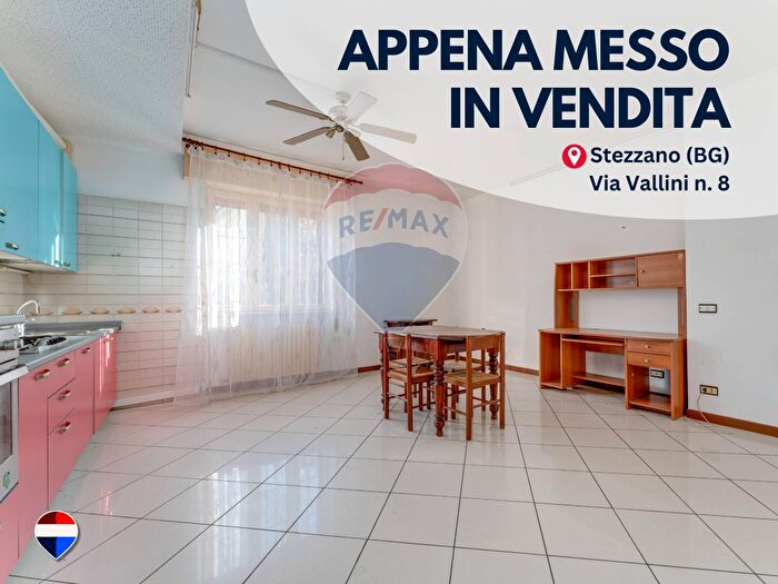 Appartamento trilocale in vendita in Via Vallini, Stezzano