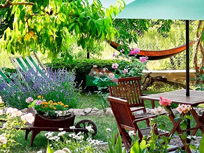 Appartamento trilocale in vendita in Viale delle Roveri, Ravenna