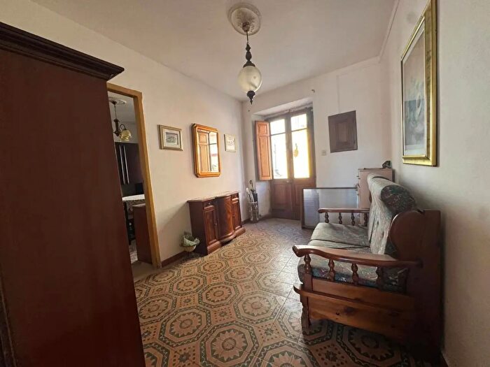 Casa con 5 locali in vendita in Via Ferdinando Meloni, Domusnovas