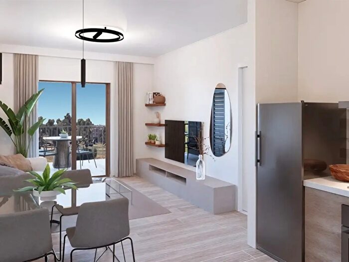 Appartamento trilocale in vendita in Viale Francesco Caltagirone, Roma