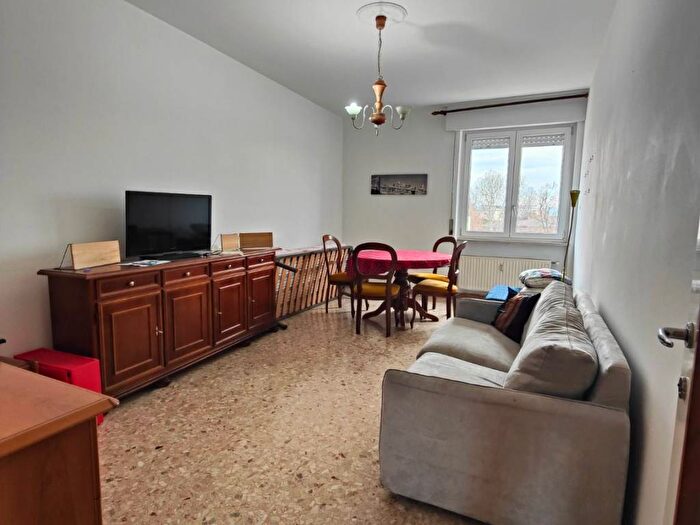 Appartamento trilocale in affitto in Piazza Chiavris, Ospedale, Udine