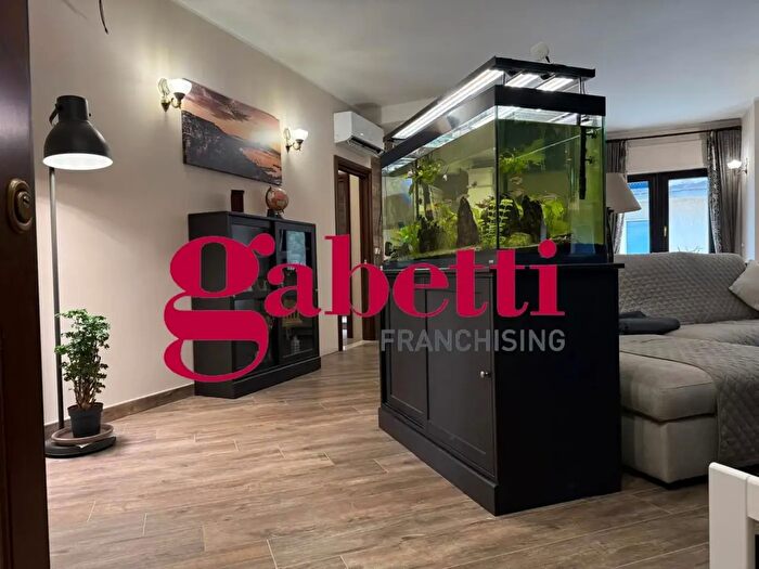 Appartamento quadrilocale in vendita in Via Leonardo da Vinci, San Nicola La Strada