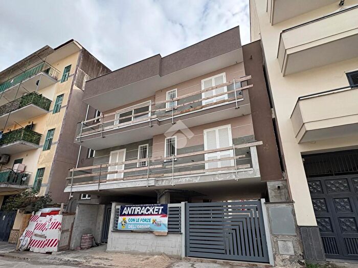 Appartamento trilocale in vendita in Via Adige, Caivano