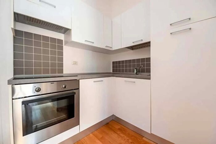 Appartamento monolocale in affitto in Via Orti, Milano