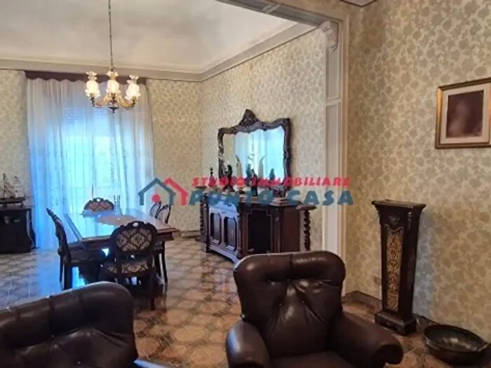 Casa con 10 locali in vendita in Piazza Cimitero, Trapani