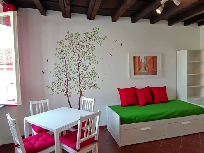 Appartamento monolocale in affitto in Strada Nuova, Pavia