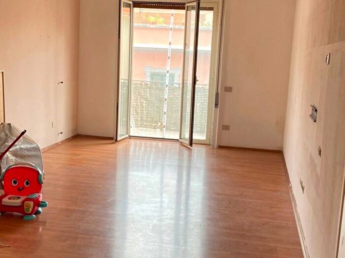 Appartamento trilocale in affitto in Via Ugo Ricci, Vomero, Napoli