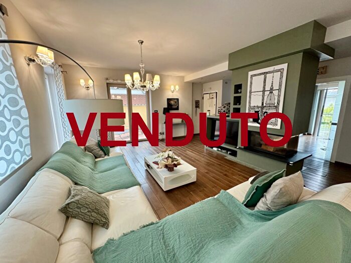 Casa con 7 locali in vendita in Via Torquato Tasso Borgata Paradiso Collegno Torino Piemonte Italia, Collegno