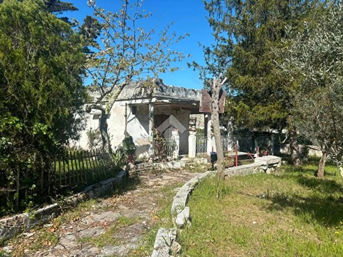 Casa bilocale in vendita in Contrada Palesi, Martina Franca