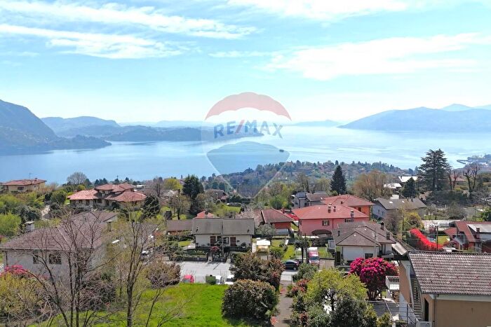 Casa con 10 locali in vendita in Via Firenze, Arizzano