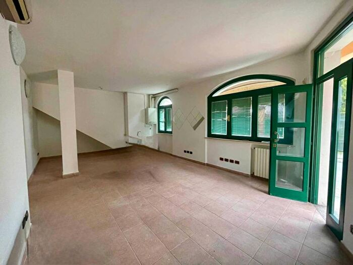 Appartamento bilocale in affitto in Via Goffredo Mameli, Lambrinia, Chignolo Po