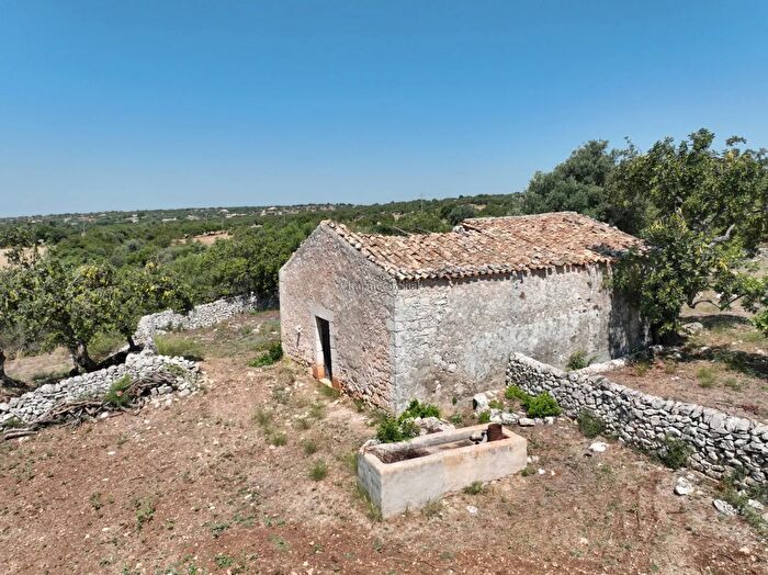 Casa trilocale in vendita in Contrada Busitta, Modica