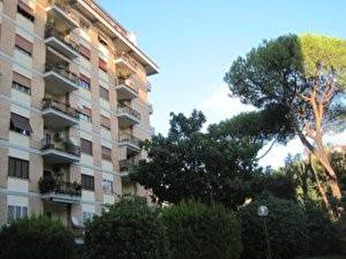 Appartamento bilocale in affitto in Via Luigi Lilio, Tintoretto, Roma