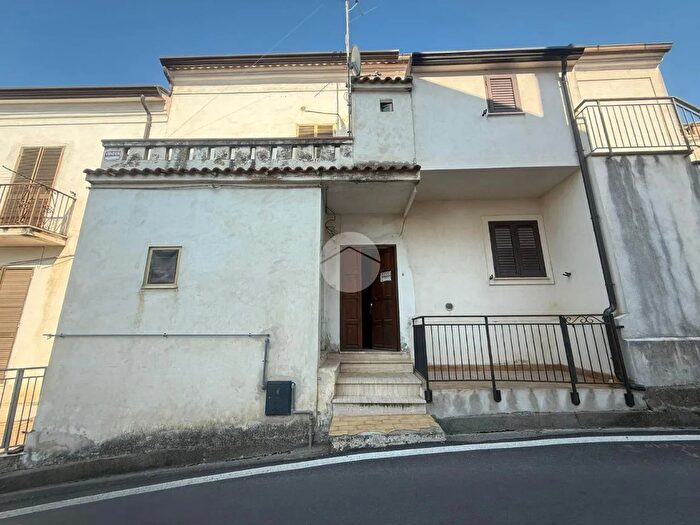 Appartamento trilocale in vendita in Corso Cipollina, Santa Maria Del Cedro