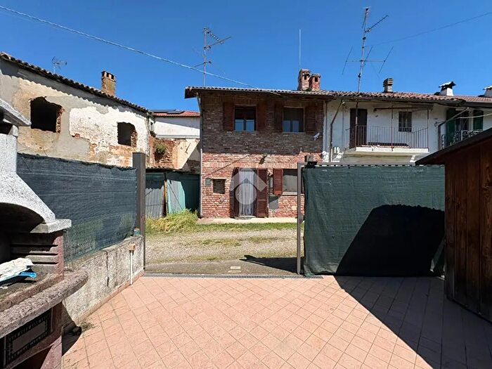 Casa trilocale in vendita in Via Ceretto, Nicorvo