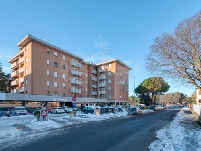 Appartamento con 5 locali in vendita in Imola