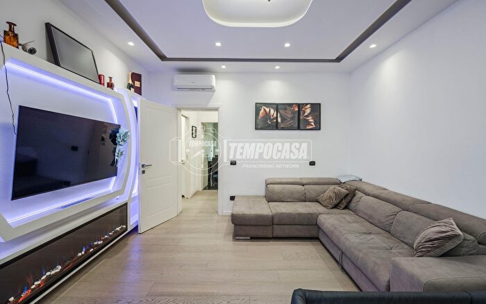 Appartamento trilocale in vendita in Via Enrico Fermi, Modena