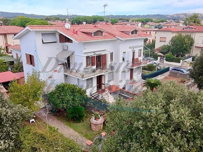 Appartamento trilocale in vendita in Via Pier Paolo Pasolini, Rosignano Marittimo
