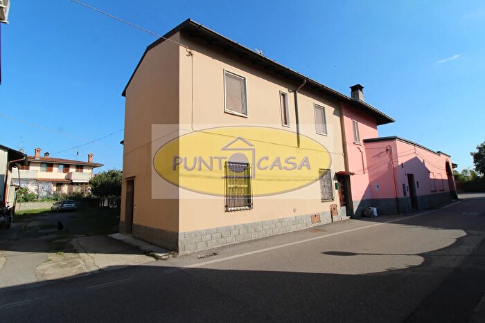 Casa trilocale in vendita in Via XX Settembre, Brembio